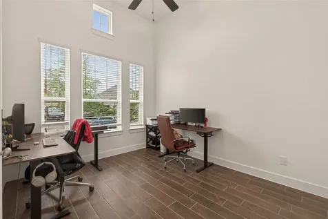 5019 Country Meadows Trail Rosharon TX 77583