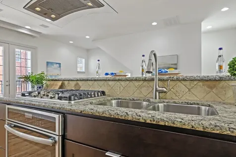 5525 Petty Street B Houston TX 77007