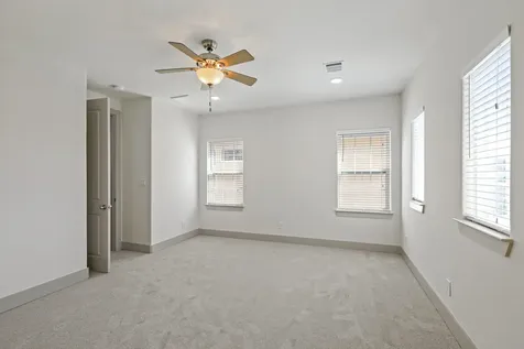5525 Petty Street B Houston TX 77007