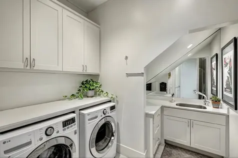 3922 Cotswold Street Houston TX 77009