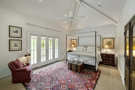 3922 Cotswold Street Houston TX 77009