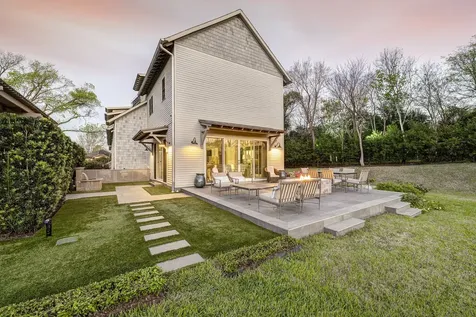 3922 Cotswold Street Houston TX 77009