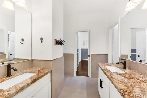 4408 Mildred Street Bellaire TX 77401