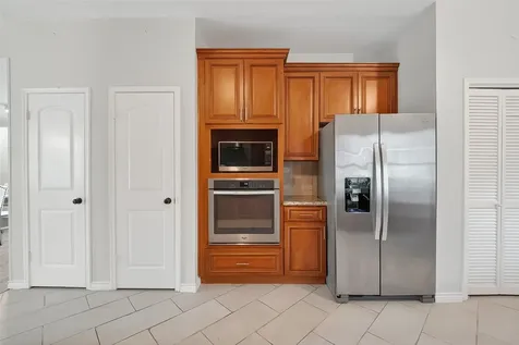 12727 Ashford Knoll Drive Houston TX 77082