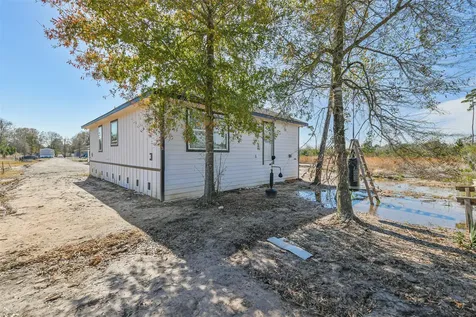165 Road 5215 Cleveland TX 77327