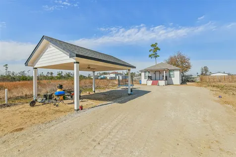 165 Road 5215 Cleveland TX 77327