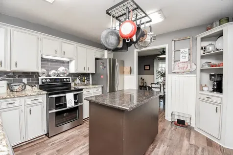 4427 County Road 382 Louise TX 77455