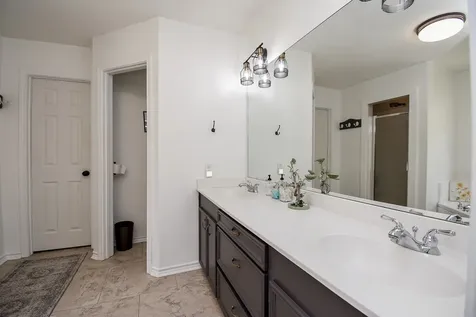 4427 County Road 382 Louise TX 77455
