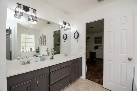 4427 County Road 382 Louise TX 77455