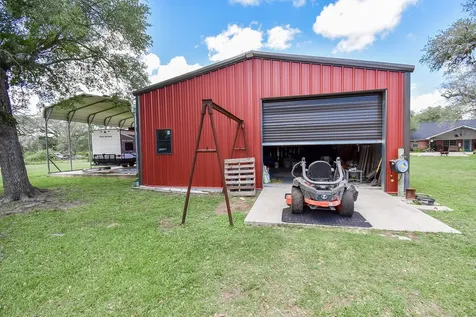 4427 County Road 382 Louise TX 77455