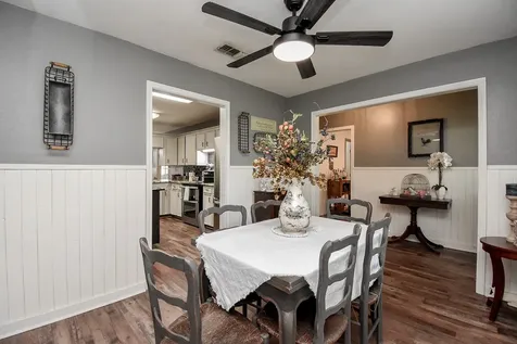 4427 County Road 382 Louise TX 77455