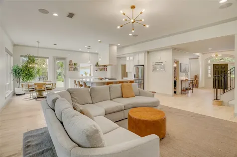 18 Dartmoor Court Sugar Land TX 77479