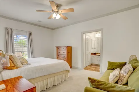 18 Dartmoor Court Sugar Land TX 77479