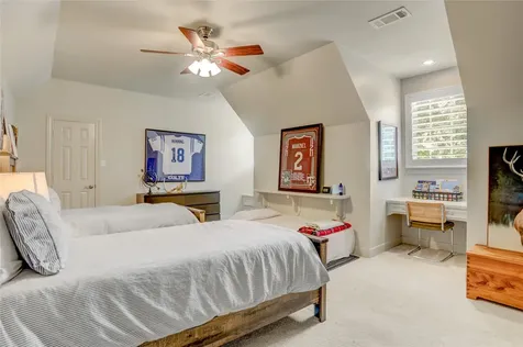 18 Dartmoor Court Sugar Land TX 77479