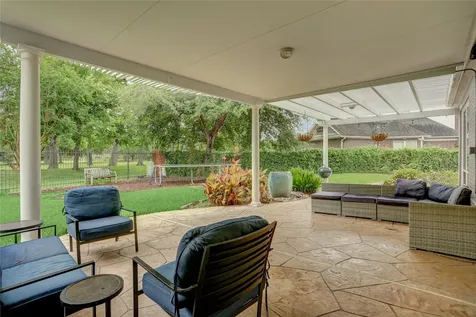 18 Dartmoor Court Sugar Land TX 77479
