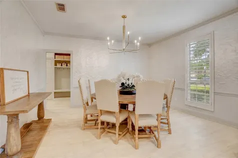 18 Dartmoor Court Sugar Land TX 77479