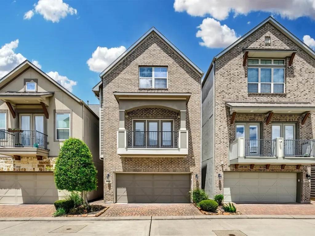 8418 Oak Leaf Point Drive Houston TX 77055