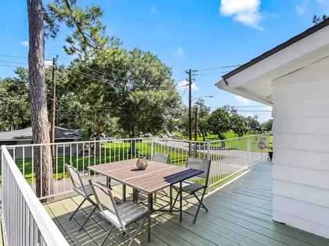 432 Glen Cove Street Kemah TX 77565
