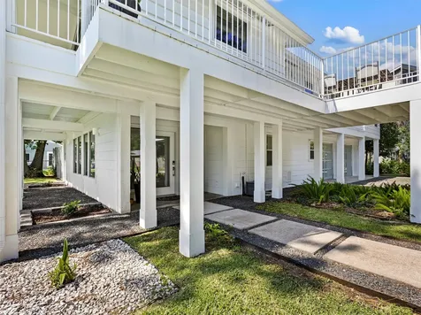 432 Glen Cove Street Kemah TX 77565