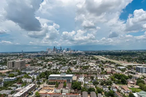 1701 Hermann Drive 34l Houston TX 77004