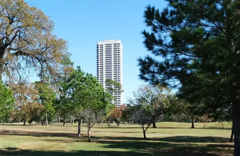 1701 Hermann Drive 34l Houston TX 77004