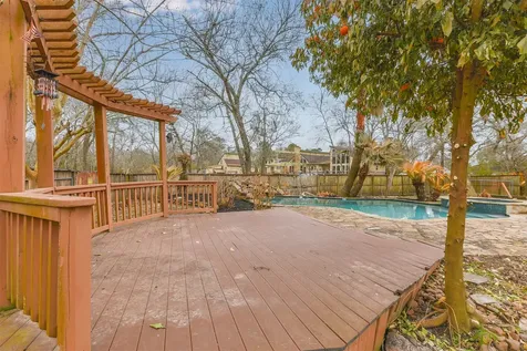503 Independence Drive Friendswood TX 77546