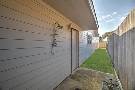 3415 80th Street Galveston TX 77551
