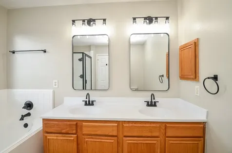 1614 Village Court Drive Rosenberg TX 77471