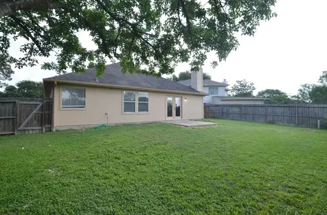 1614 Village Court Drive Rosenberg TX 77471