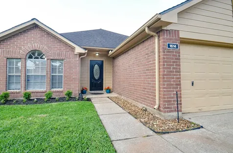 1614 Village Court Drive Rosenberg TX 77471