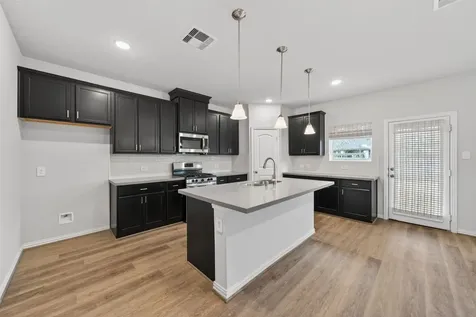 810 Spruce Pine Drive Willis TX 77318
