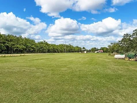 1576 County Road 614 Dayton TX 77535