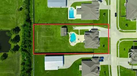 15211 Icet Creek Avenue Mont Belvieu TX 77523
