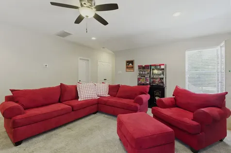 10 Little Falls Place Tomball TX 77375