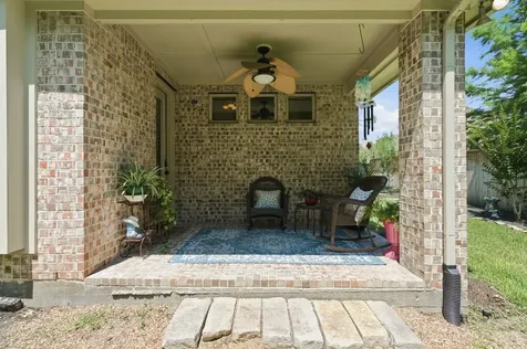 10 Little Falls Place Tomball TX 77375