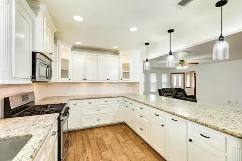 52 S Bachelor Button Street Lake Jackson TX 77566