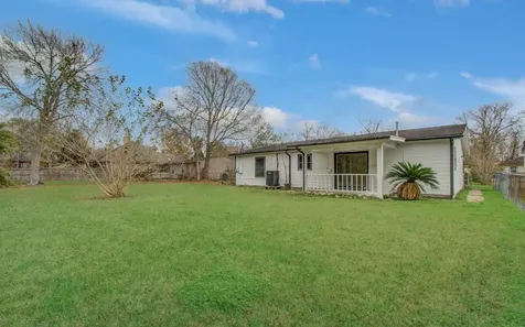 2417 Pecan Street Dickinson TX 77539