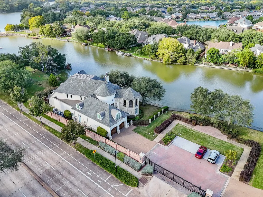 15710 Creek Bend Drive Sugar Land TX 77478