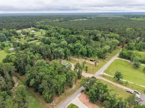 351 Oak Knoll Road Cleveland TX 77328