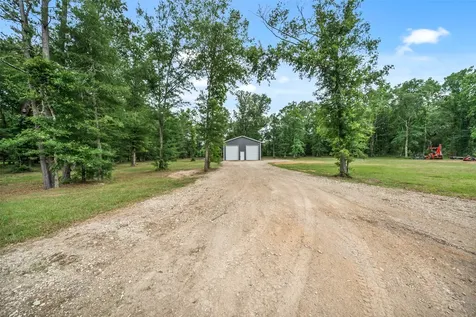 351 Oak Knoll Road Cleveland TX 77328