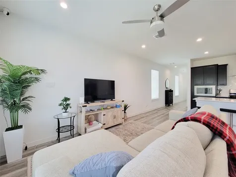3223 Creston Gate Drive Houston TX 77047