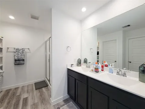 3223 Creston Gate Drive Houston TX 77047