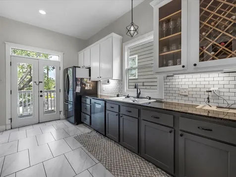 403 E 25th Street Houston TX 77008
