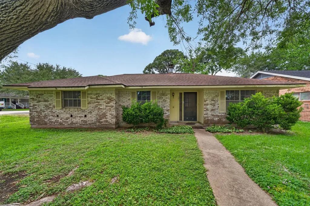 301 Moody Avenue League City TX 77573