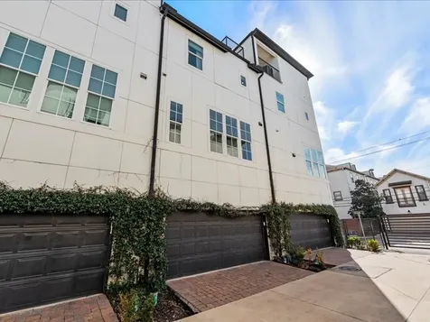 2605 Maxroy Street Houston TX 77007