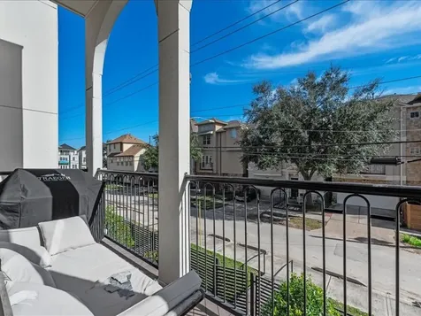 2605 Maxroy Street Houston TX 77007