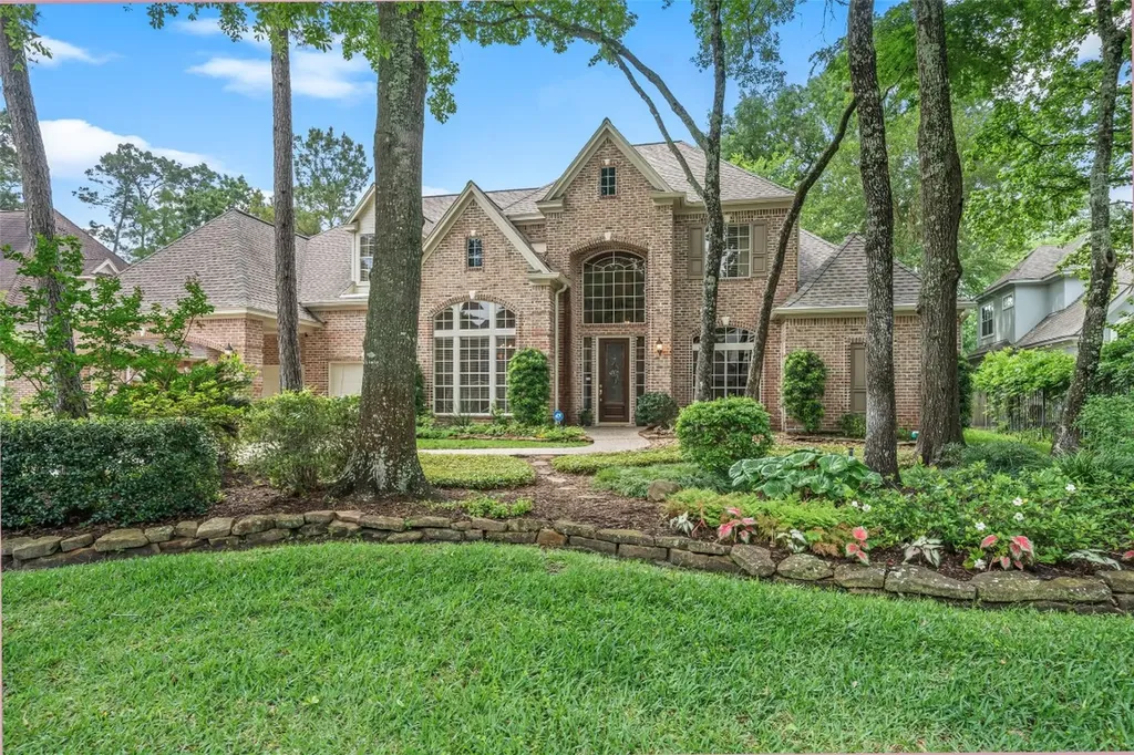 66 S Taylor Point Drive The Woodlands TX 77382