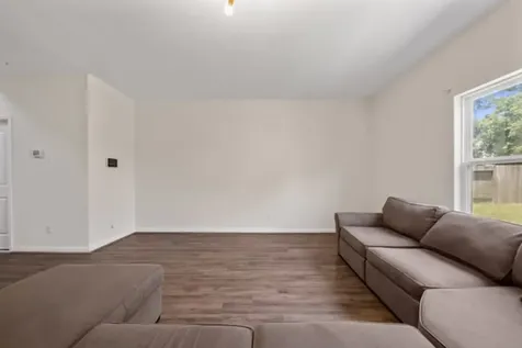 1327 Diamond Drape Drive Rosharon TX 77583