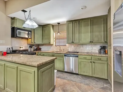 21441 Fm 705 Broaddus TX 75929