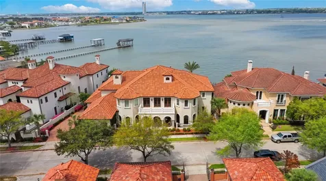 6 Waterford Oaks Lane Kemah TX 77565